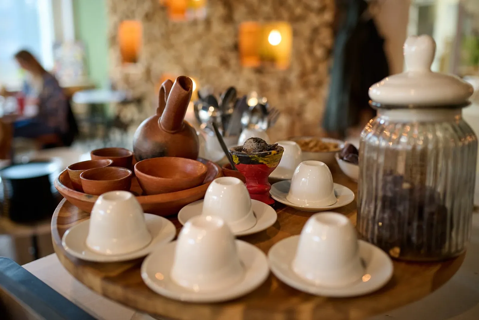 Jabana, Sudanese spiced coffee served in small white cups